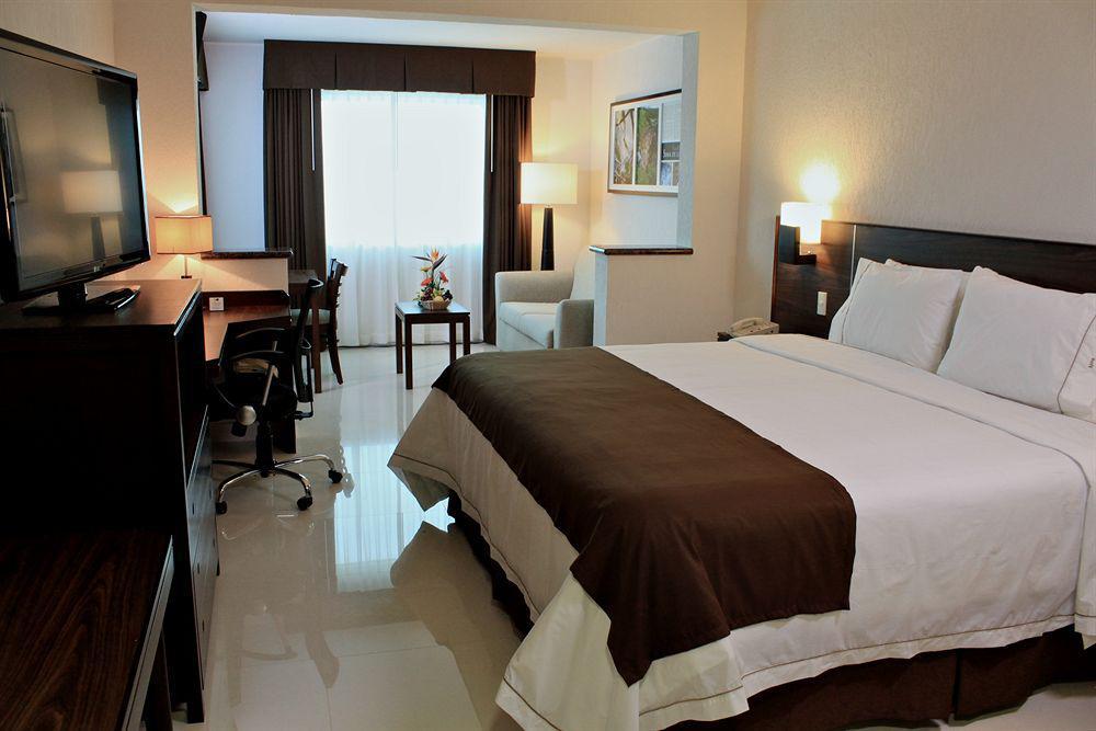 Holiday Inn Express Tuxtla Gutierrez La Marimba, An Ihg Hotel חדר תמונה